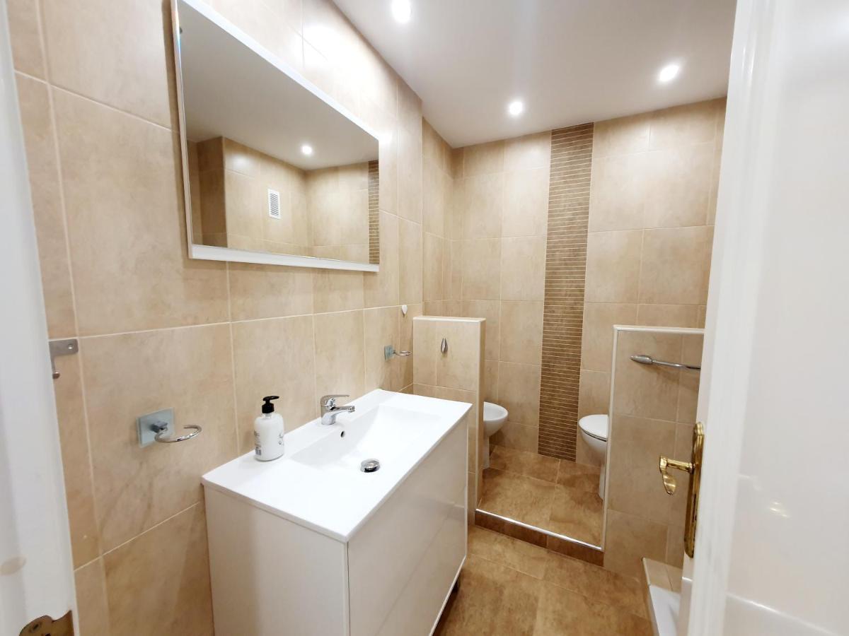 Marina Tower Apartment Fuengirola Exterior photo